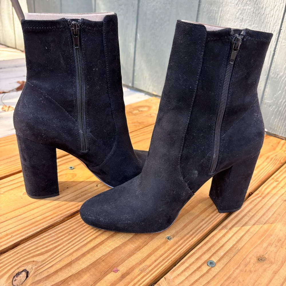 ALDO Black Suede Ankle Boots Block Heel Zip Size 8.5